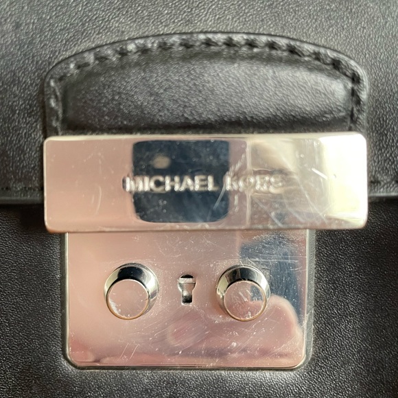 Michael Kors shoulder purse - Picture 5 of 7